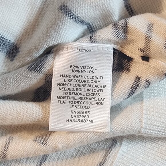 Halogen Womens Crew Neck Cardigan Sweater Size L 3/4 sleeves Preppy Office - Picture 8 of 8